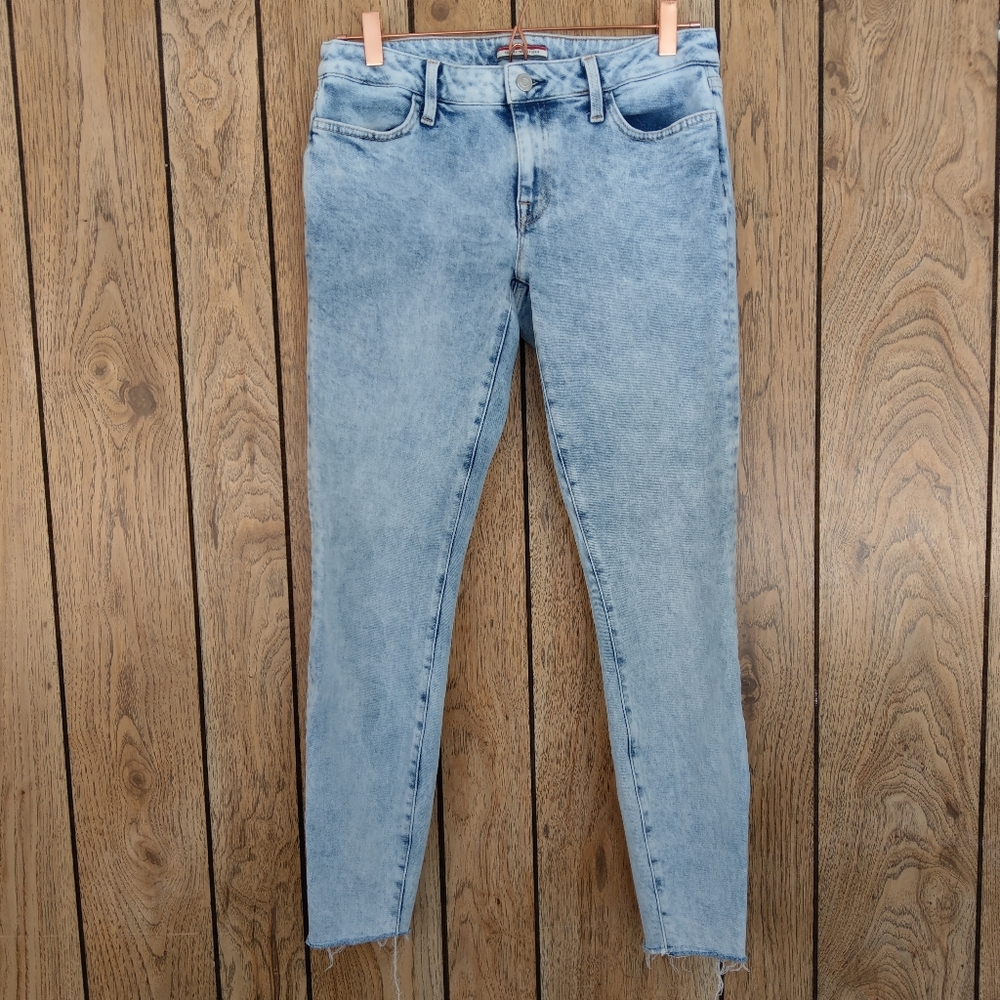 Tommy Hilfiger Acid Wash Legging Ankle Jean